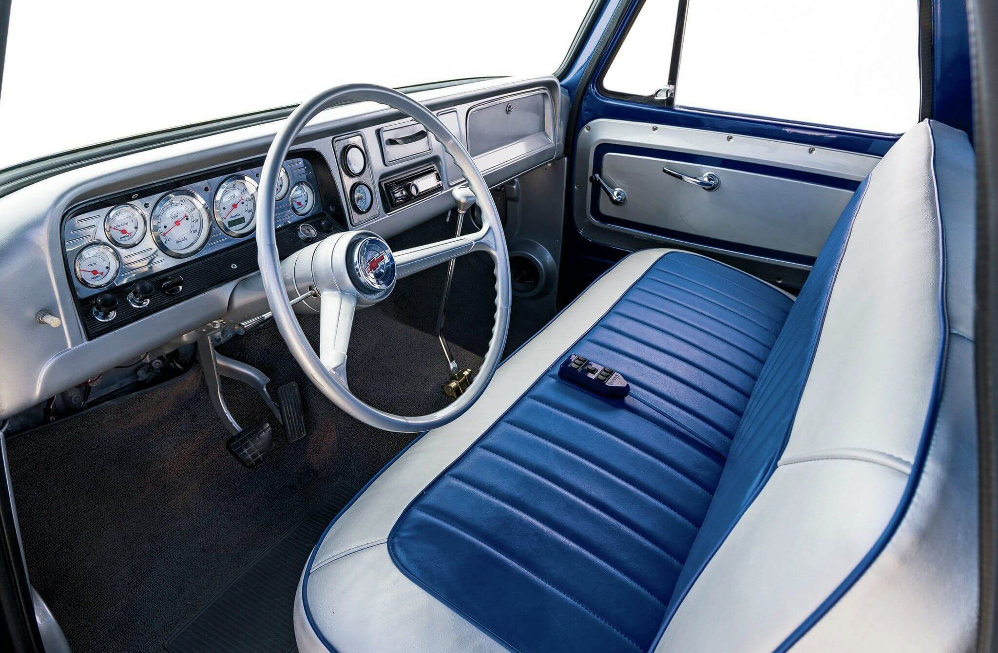 Aaron S 1964 Chevy C10 Interior - LMC Truck Life